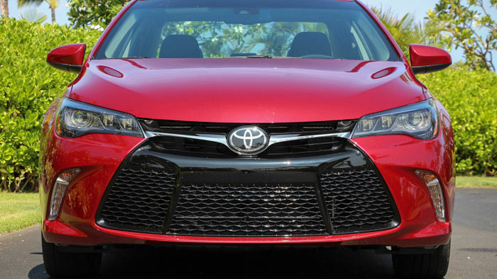 Toyota Camry 2016 года Toyota Camry 2016 года