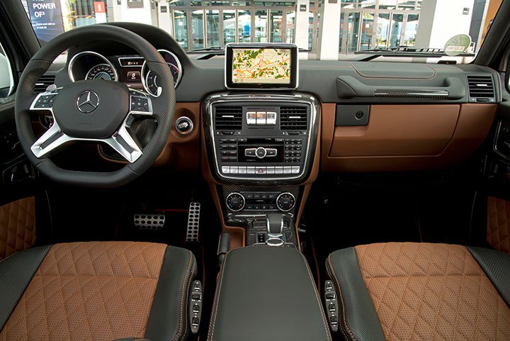 Интерьер Mercedes G-class 2017 года Интерьер Mercedes G-class 2017 года