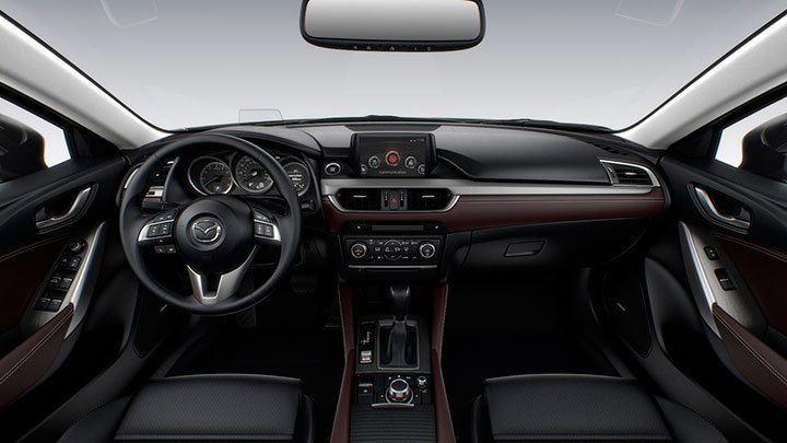 Интерьер Mazda 6 2017 года Интерьер Mazda 6 2017 года