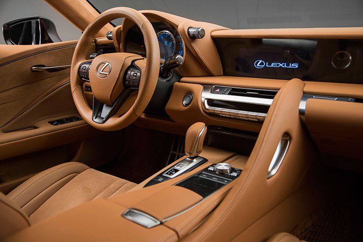 Интерьер Lexus LS 2018 года Интерьер Lexus LS 2018 года