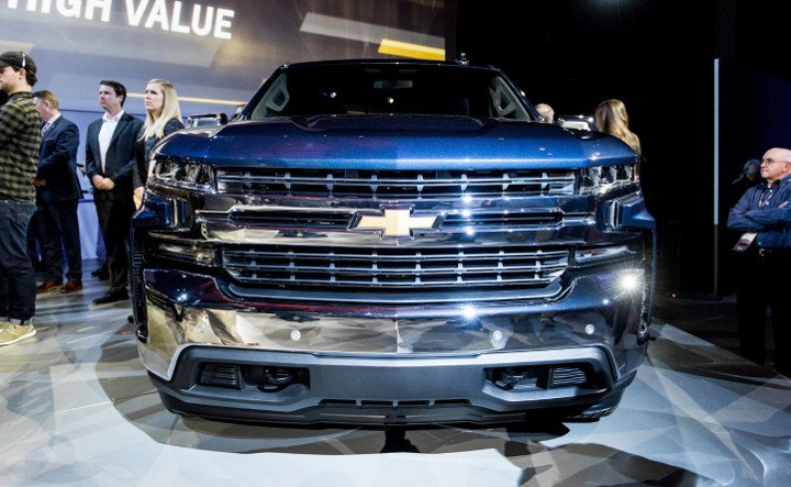 Chevrolet Silverado 2019 года спереди Chevrolet Silverado 2019 года спереди