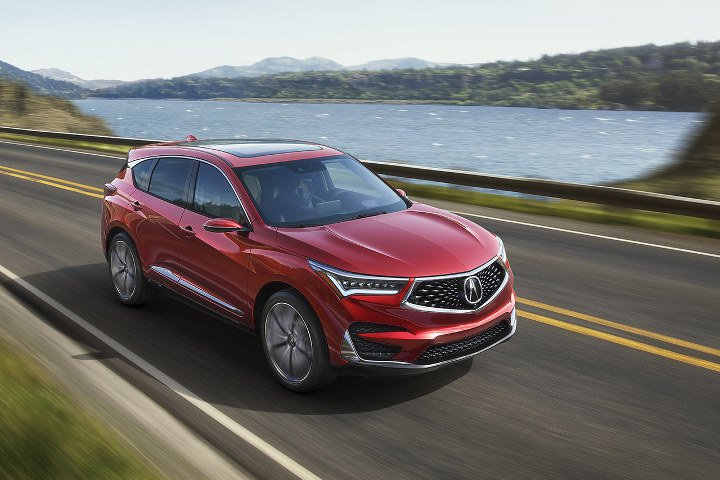 Acura RDX 2019 года вид сверху Acura RDX 2019 года вид сверху