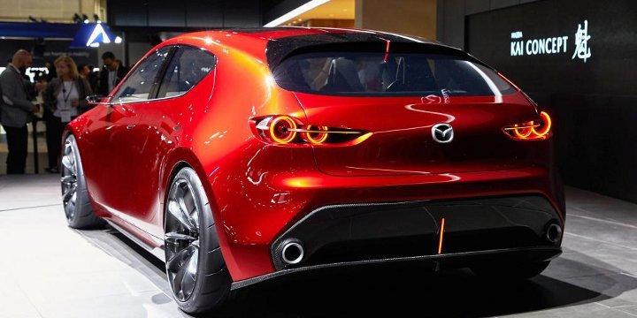 Mazda 3 2019 года - вид сзади