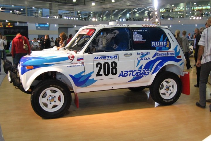 Lada 4?4 CNG 2019 - вид сбоку